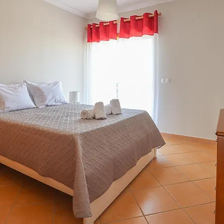 Algarve - Piscina - By Bedzy דירה